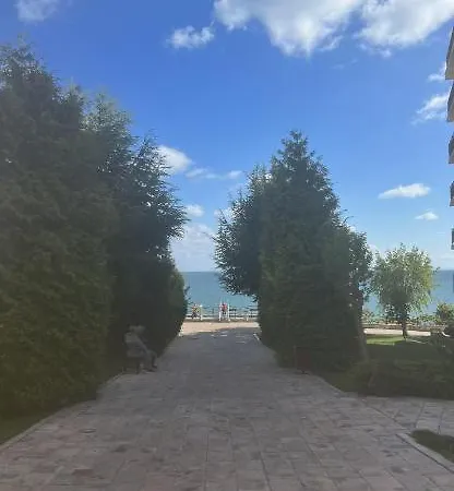 Apartament Марина Вю, Форт Нокс Święty Włas